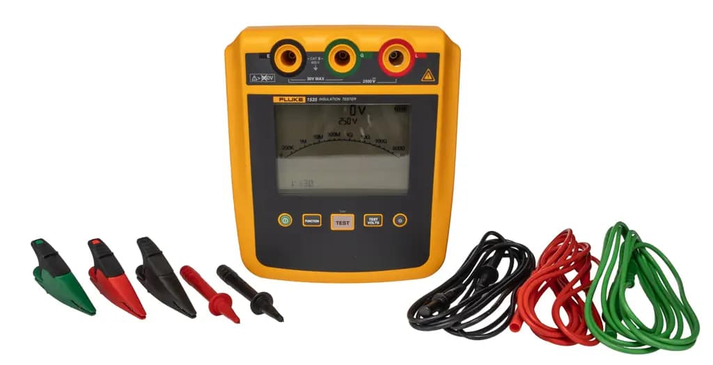 FLUKE 1535 Fluke 1535 Тестер изоляции, 250 В мин., 2500 В макс., 500 ГОм CAT IV