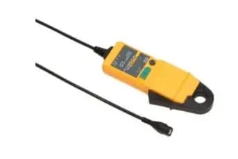 I30S Fluke I30S Токоизмерительные клещи, макс. 20 А постоянного тока, адаптер переменного/постоянного тока, макс. 30 А переменного тока, выходное напряжение