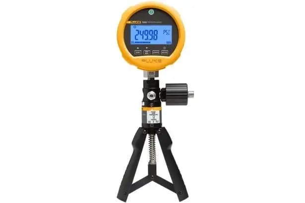 Fluke 700G31 Манометр Fluke G 1/4 RS232, 114 мм, 690 бар, калиброванный