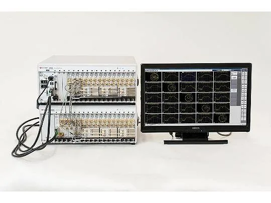 Keysight M9485A Многопортовый векторный анализатор цепей в формате PXIe, от 1 МГц до 9 ГГц