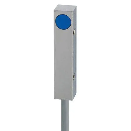 Фотоэлектрический датчик Contrinex DW-AD-624-C8