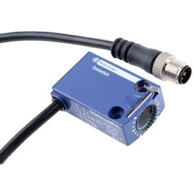 Концевой выключатель Telemecanique Sensors ZCMD21L08R12