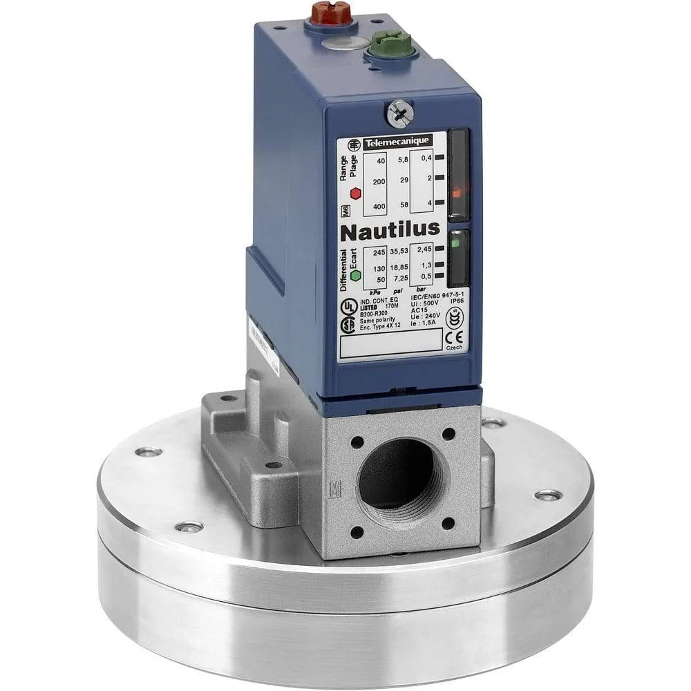 Система организации проводов для шкафов и стоек Telemecanique Sensors XMLC004B2S11