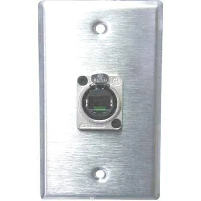 Розетка Neutrik 108E